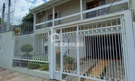 Casa com 3 quartos para alugar na Rua da Paz, 121, Padre Reus, São Leopoldo por R$ 7.850