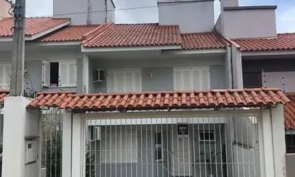 Casa com 3 quartos à venda na Rua Guaporé, 27, Santo André, São Leopoldo por R$ 490.000