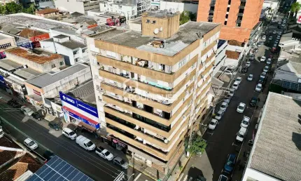 Apartamento com 2 quartos para alugar na Rua Primeiro de Março, 618, Centro, São Leopoldo por R$ 2.200