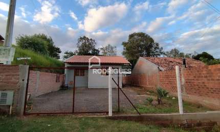 Casa com 3 quartos para alugar na Rua Rheno Fauth, 251, Jardim Luciana, São Leopoldo por R$ 1.500