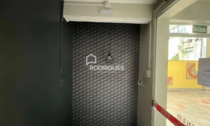 Sala comercial para alugar na Avenida Brasil, 511, Centro, Portão por R$ 1.200