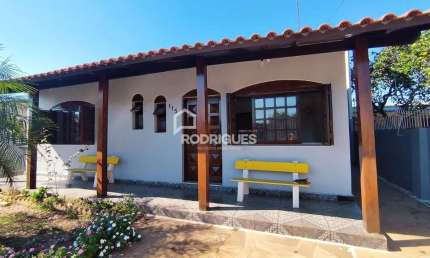 Casa comercial para alugar na Rua Guilherme Muller, 115, Scharlau, São Leopoldo por R$ 2.000