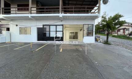 Prédio para alugar na São Jose, 406, São Jorge, Portão por R$ 4.445