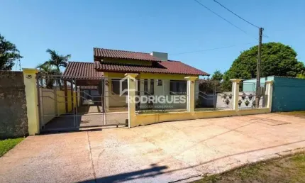Casa com 2 quartos à venda na Tres Coroas, 156, Centro, Portão por R$ 689.000