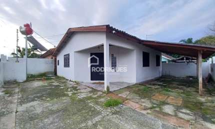 Casa com 2 quartos para alugar na Rua Claris Amadeo Rossi, 275, Feitoria, São Leopoldo por R$ 1.700