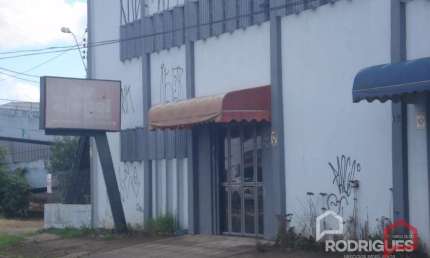 Prédio à venda na Avenida Getúlio Vargas, 1145, São João Batista, São Leopoldo por R$ 500.000