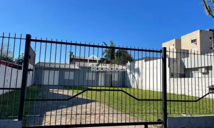 Casa com 2 quartos para alugar na Ida Schuch, 375, Vicentina, São Leopoldo por R$ 1.600
