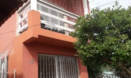 Casa com 1 quarto para alugar na carlos henemann, 18, rio branco, são leopoldo por r$ 1.255