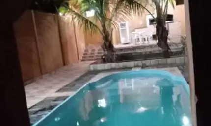 Casa com area de lazer  - Prolongamento do Medeiros