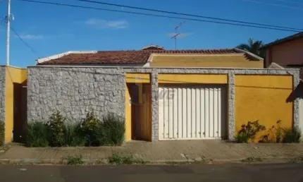 Casa com 3 quartos para alugar no Jardim Paraíso, São Carlos  por R$ 7.389