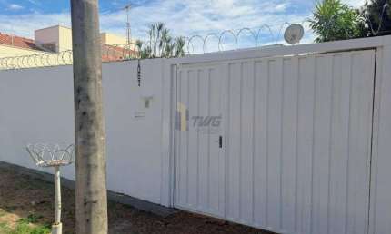 Casa com 4 quartos para alugar no Jardim Lutfalla, São Carlos 
