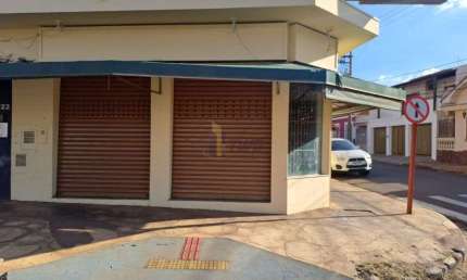 Sala comercial com 2 salas para alugar na Vila Prado, São Carlos  por R$ 3.134