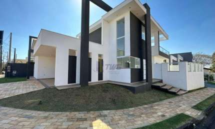 Casa com 3 quartos para alugar no Parque Santa Felícia Jardim, São Carlos  por R$ 6.865