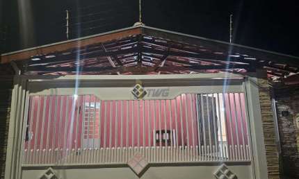 Casa com 3 quartos para alugar no Jardim Embaré, São Carlos  por R$ 3.102