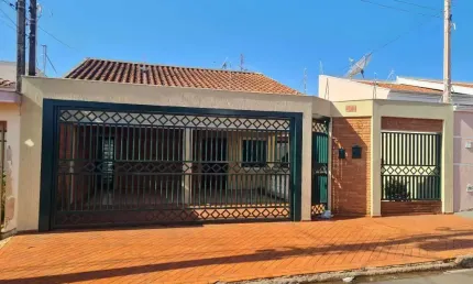Casa com 3 quartos para alugar no Jardim das Torres, São Carlos 