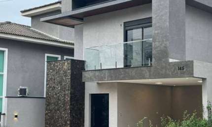 Sobrado em Condomínio Fechado no New Ville - Santana de Parnaíba.