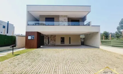 Excelente Casa no Condomínio - Residencial Itahyê, com 5 suítes e 509m².