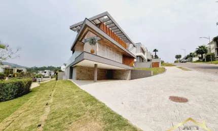 Belíssima Casa de Arquitetura Contemporânea 597m² - Tamboré 11.