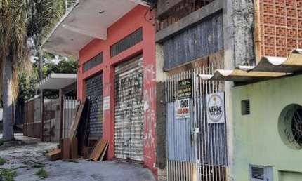Terreno com 2 salões e 1 casa, Jardim das flores, Osasco.