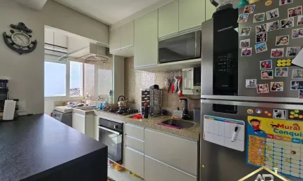 Apartamento 2 Dormitórios - 1 Vaga - Padroeira - Osasco - Andar Alto.