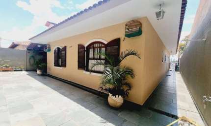 Casa Térrea na City Bussocaba sendo 3 Quartos - 5 Vagas - Churrasqueira.