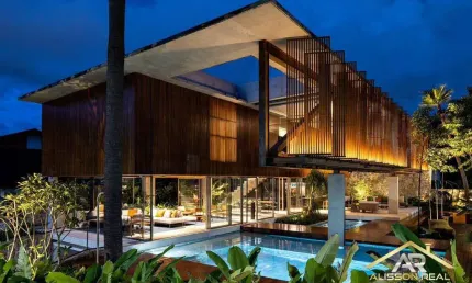 Belíssima casa no Residencial 1 com uma ampla área de 721m².