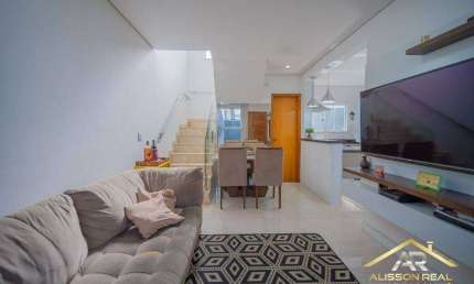 Belo Sobrado com 2 Dorms, 1 Wc, 2 Vagas - Pestana - Osasco.