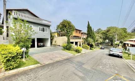 Oportunidade! Linda Casa 4dorms/2st, escritório, Quiosque c/ churrasqueira!