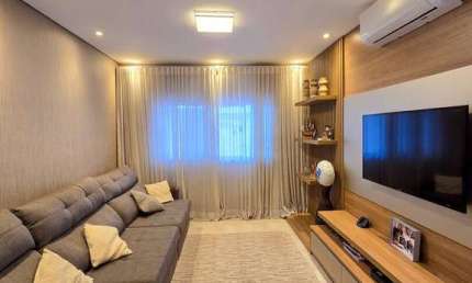 Lindo Sobrado 136m² com 3 Suítes, 3 Vagas no Umuarama prox Cidade de Deus.