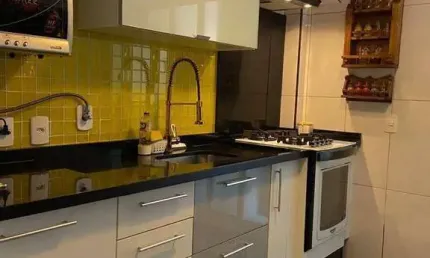Lindo Apartamento, 3 Quartos - 1 closet e 1 Suíte, 83m².