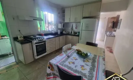 Excelente Sobrado sendo 3 Dormitórios no Bussocaba, Aceita Permuta.