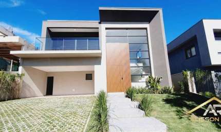 Casa Nova em Cond. com 4 Sts, 6 Wc, 4 Vagas, com 420m², Santana de P. - SP.