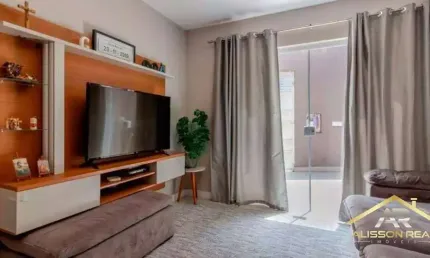 Sobrado reformado, Com 3 Quartos, 1 Suíte, 2 Vagas no Jardim D’Abril - SP.