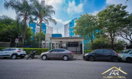 Apartamento aconchegante, com 2 dorms, varanda, 1 vaga - .61m² - em osasco.