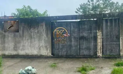Terreno à venda na Rua Santo Antônio, Jardim Três Marias, Guarujá