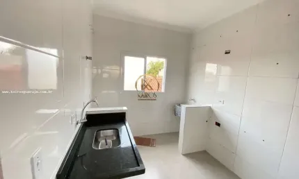 Casa Sobreposta para Venda em Praia Grande, Princesa, 2 dormitórios, 1 banheiro, 1 vaga