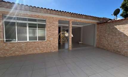 Casa para Venda em Guarujá, Vila Alice (Vicente de Carvalho), 3 dormitórios, 3 suítes, 5 banheiros, 4 vagas