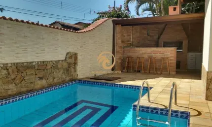 Casa para locação com 3 dormitórios sendo 1 suíte por R$6.000