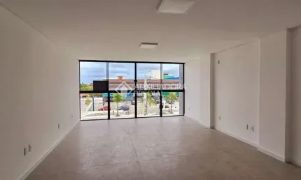 Sala comercial para alugar na Rodovia Armando Calil Bulos, 5951, Ingleses do Rio Vermelho, Florianópolis, 38 m2 por R$ 3.400