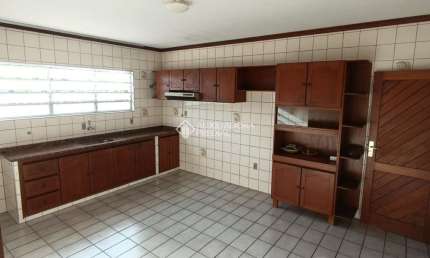 Casa com 3 quartos para alugar na Rodovia Armando Calil Bulos, 691, Vargem Grande, Florianópolis, 200 m2 por R$ 5.800