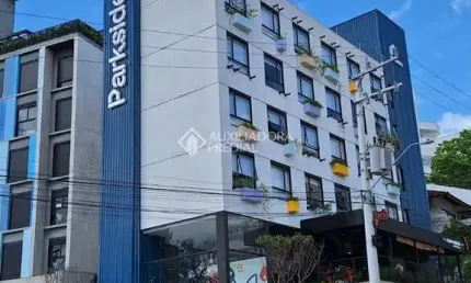 Apartamento com 1 quarto para alugar na Avenida César Seara, 174, Carvoeira, Florianópolis, 16 m2 por R$ 2.150
