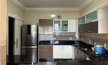 Casa com 3 quartos para alugar na Rua 2350, 1335, Centro, Balneário Camboriú, 360 m2 por R$ 8.000