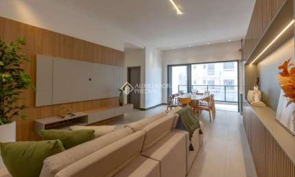 Apartamento com 4 quartos para alugar na Rua 295, 205, Meia Praia, Itapema, 180 m2 por R$ 13.000
