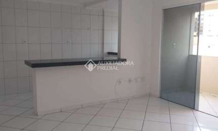 Apartamento com 2 quartos para alugar na Rua Venezuela, 300, Nações, Balneário Camboriú, 70 m2 por R$ 3.700