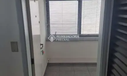 Sala comercial para alugar na Rua Vergueiro, 875, Liberdade, São Paulo, 30 m2 por R$ 1.000