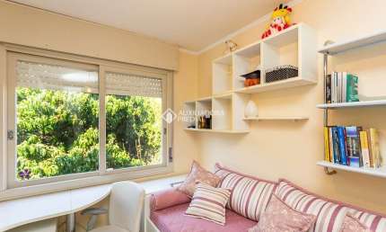 Apartamento com 2 quartos para alugar na Rua Ari Marinho, 33, Higienópolis, Porto Alegre, 63 m2 por R$ 3.000