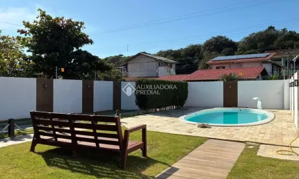 Casa em condomínio fechado com 3 quartos para alugar na rua ruth pereira, 432, ingleses do rio vermelho, florianópolis, 120 m2 por r$ 6.500