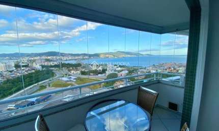 Apartamento com 2 quartos para alugar na Rua Professor Clementino de Brito, 455, Capoeiras, Florianópolis, 92 m2 por R$ 3.500