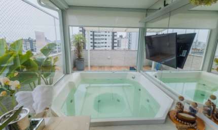 Cobertura com 3 quartos para alugar na Rua Vereador Gercino Silva, 147, Canto, Florianópolis, 187 m2 por R$ 9.900