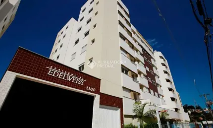 Apartamento com 3 quartos para alugar na Rua Doutor Homero de Miranda Gomes, 118, Capoeiras, Florianópolis, 84 m2 por R$ 3.500
